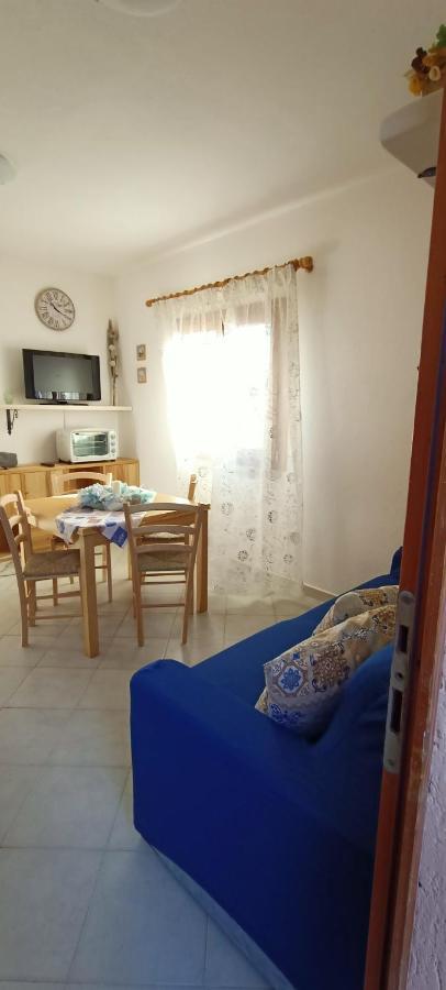 Apartamento Tanca Della Torre Trilocale Vista Mare Isola Rossa Exterior foto