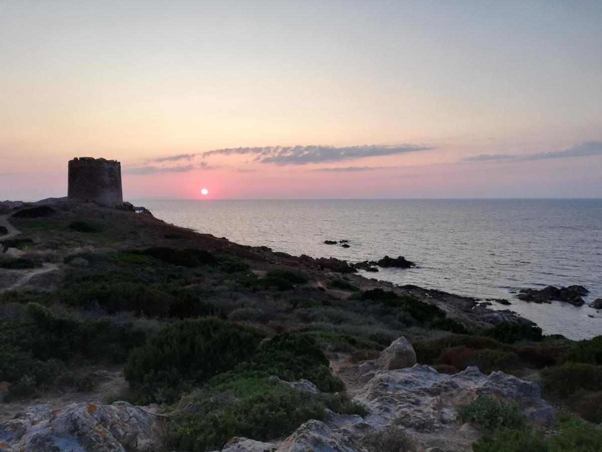 Apartamento Tanca Della Torre Trilocale Vista Mare Isola Rossa Exterior foto